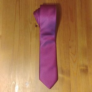 NWOT THOMAS PINK SILK TIE